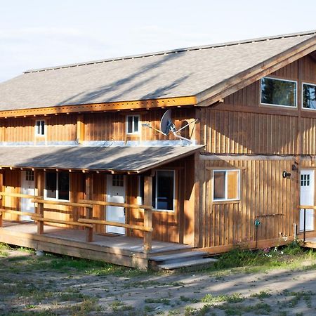 Red Cariboo Apartments Anahim Lake Buitenkant foto