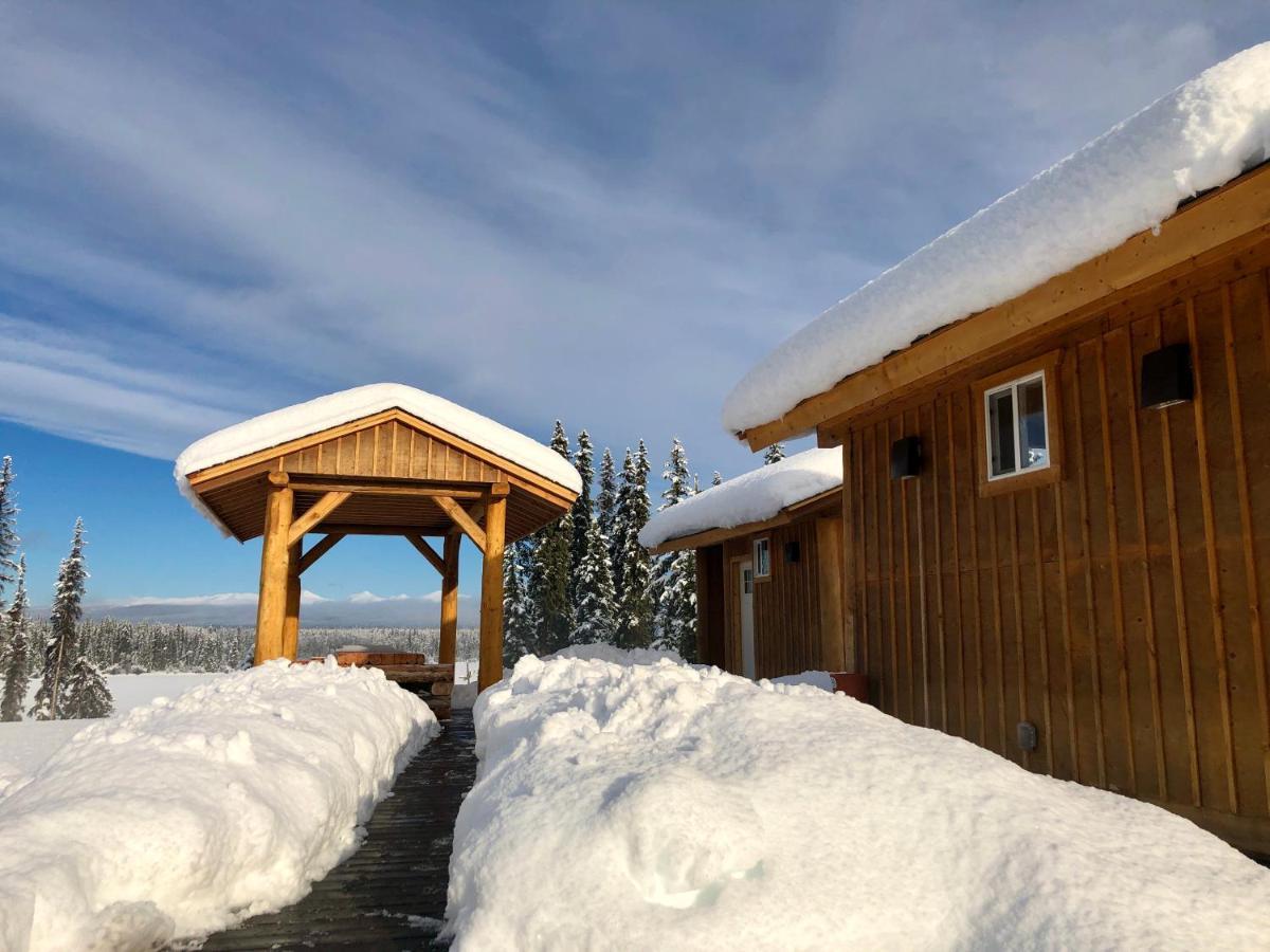 Red Cariboo Apartments Anahim Lake Buitenkant foto