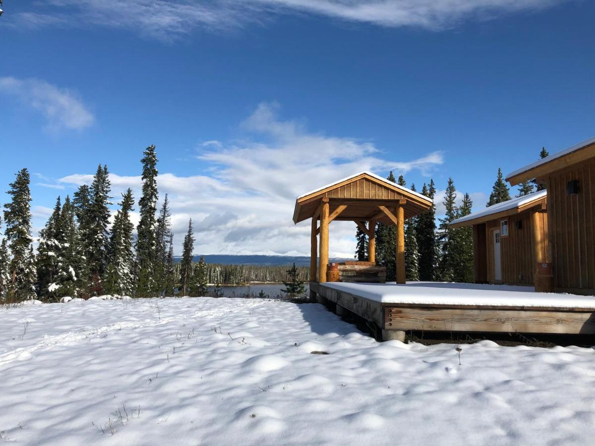 Red Cariboo Apartments Anahim Lake Buitenkant foto