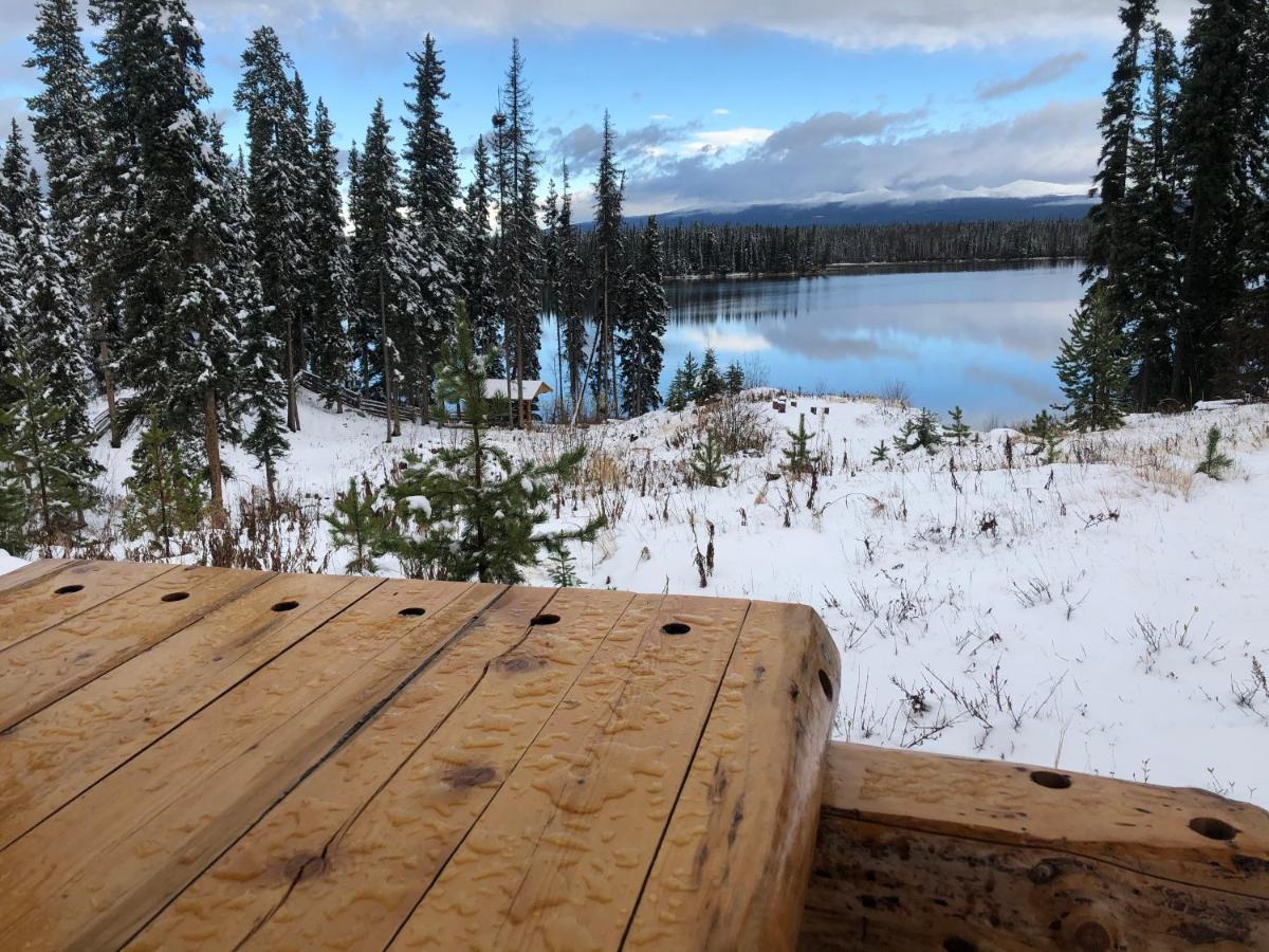 Red Cariboo Apartments Anahim Lake Buitenkant foto