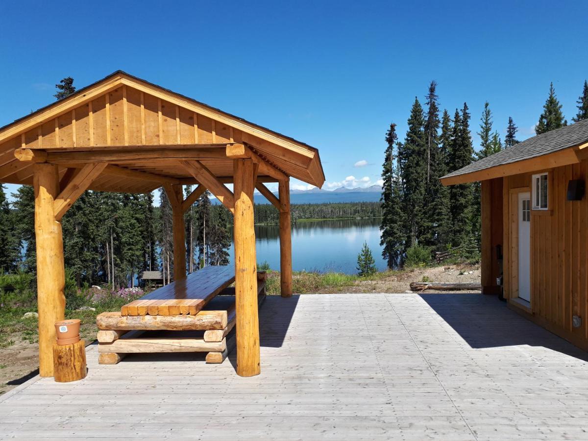 Red Cariboo Apartments Anahim Lake Buitenkant foto