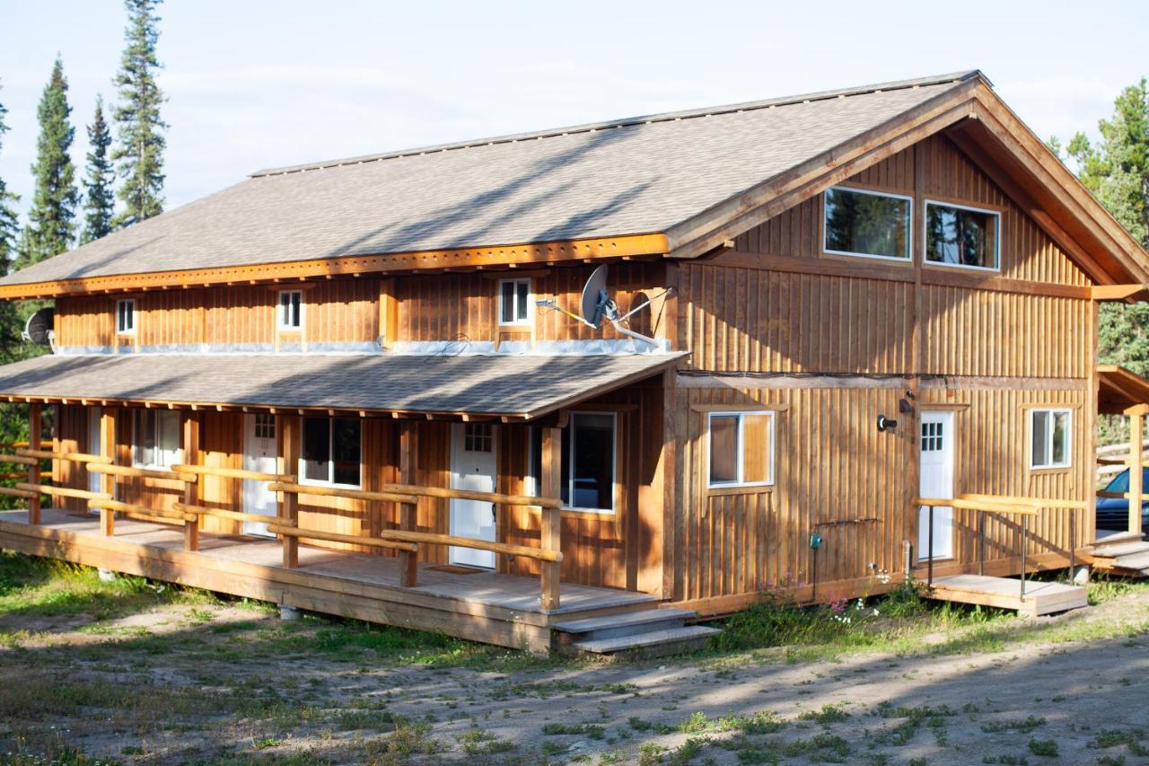 Red Cariboo Apartments Anahim Lake Buitenkant foto